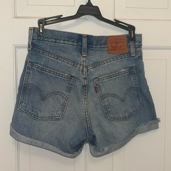 Levi’s Denim Shorts - Picture 3 of 6